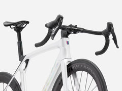 Madone SL 6 AXS Gen 8
