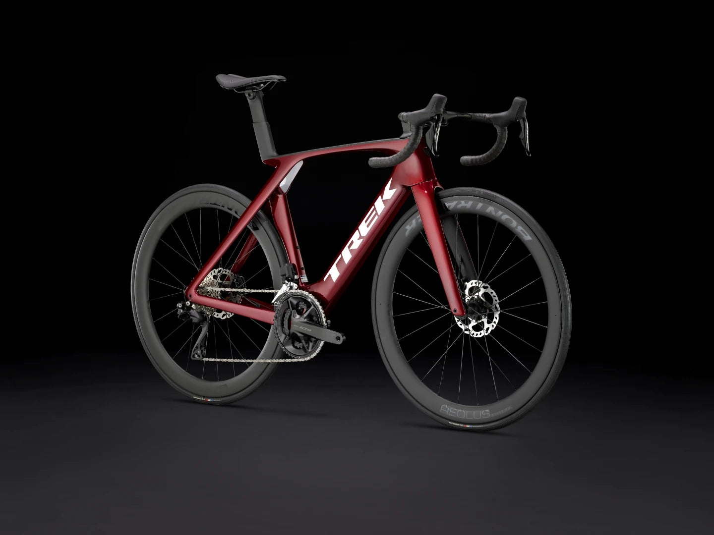 Madone SL 6 Gen 7 Road Bike Offers Legendary Speed