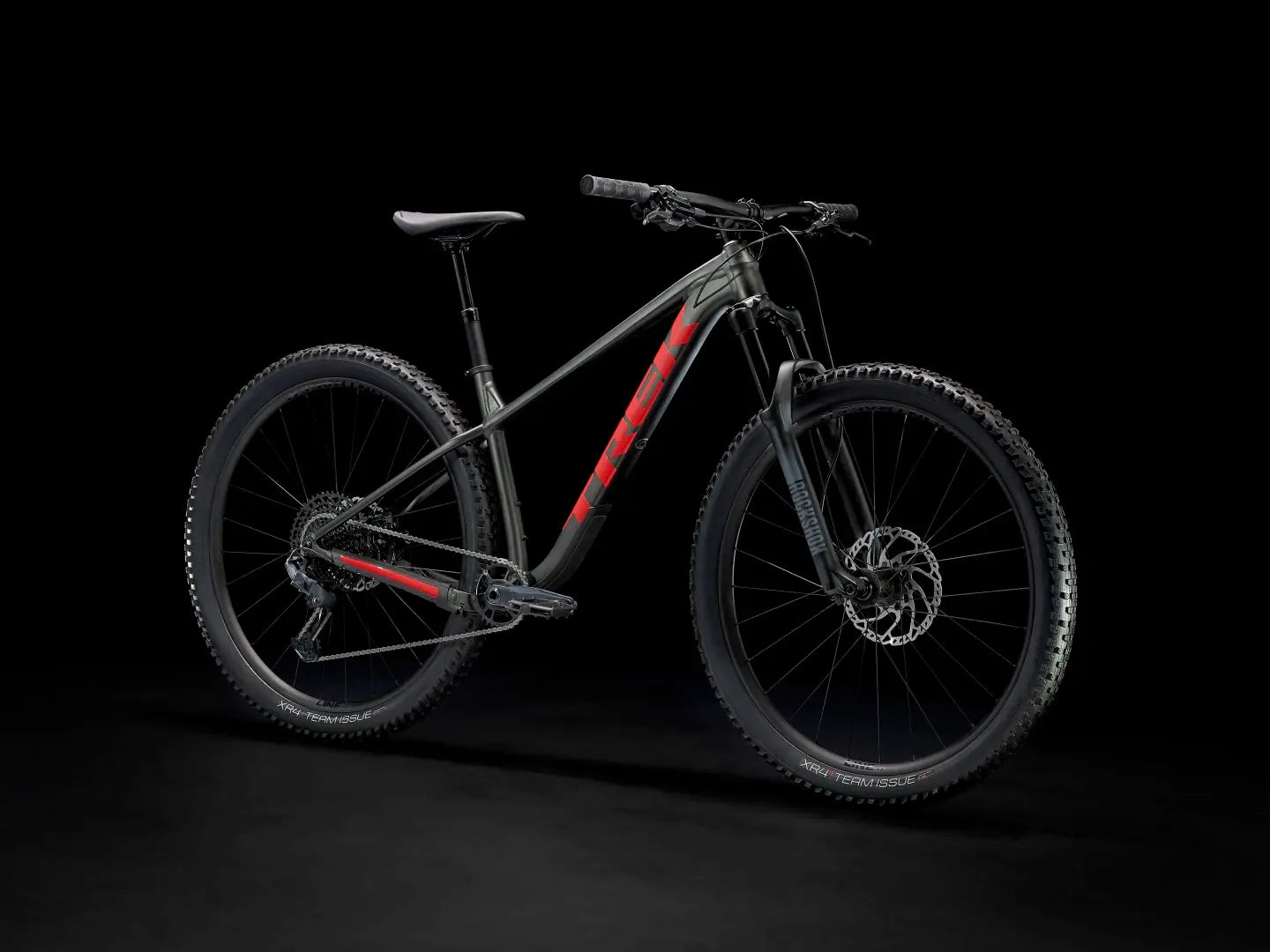 Roscoe 8 Bike - Your Ticket to Off-Road Adventure and Fun