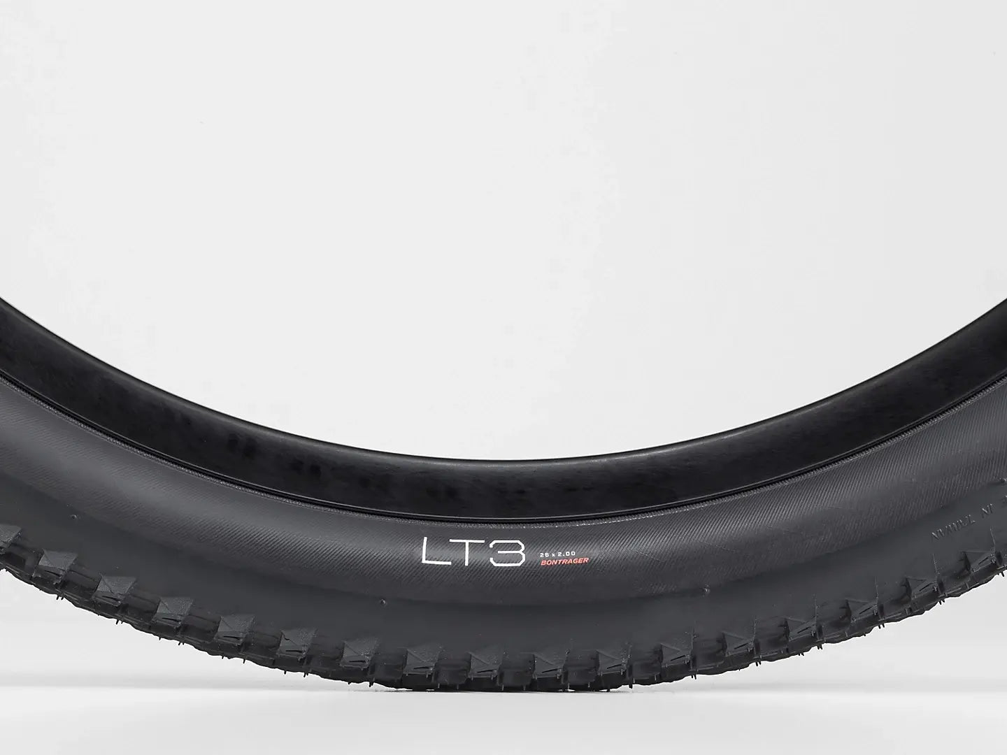 Bontrager LT3 Hybrid Bike Tyre - Smooth Ride on Various Terrains