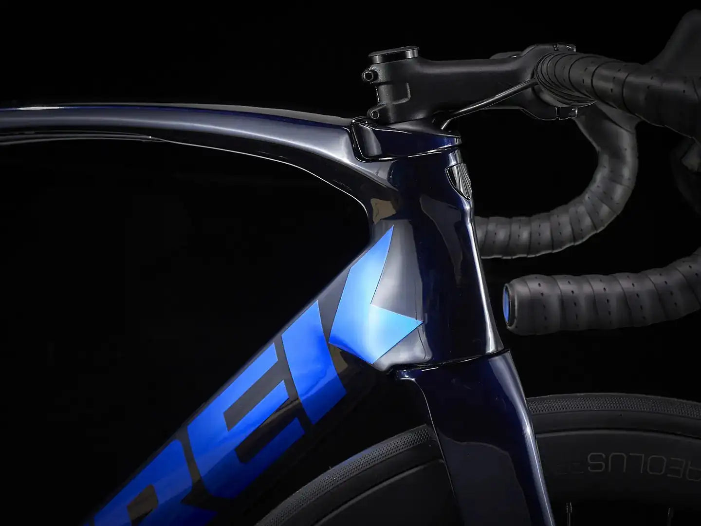 Trek Madone 7 SL Lightweight Superb Road Bike