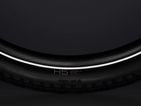 Tyre Bontrager H5 Hard-Case Lite Reflective Hybrid Wheels Bikes